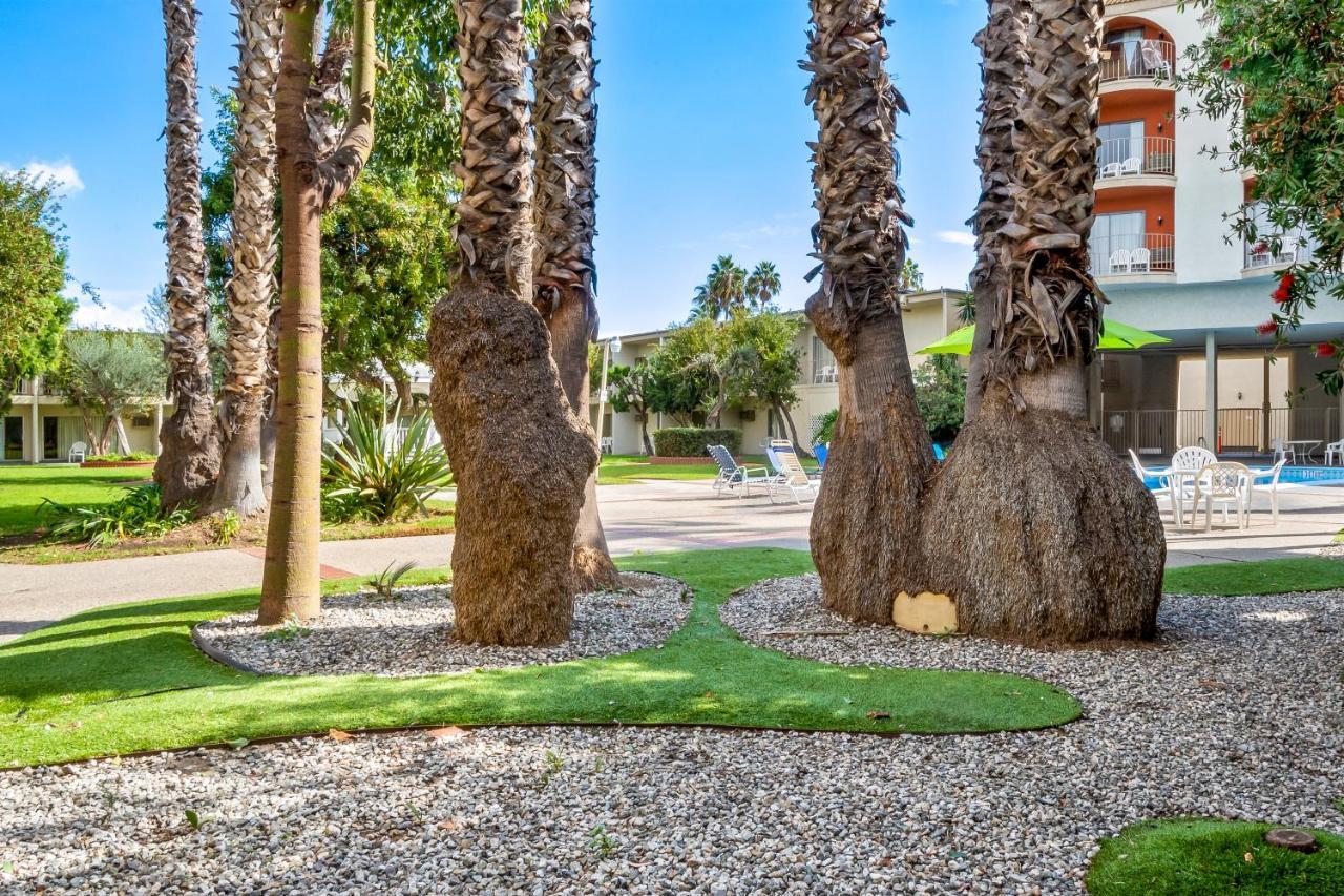 Golden Sails Hotel Long Beach Bagian luar foto