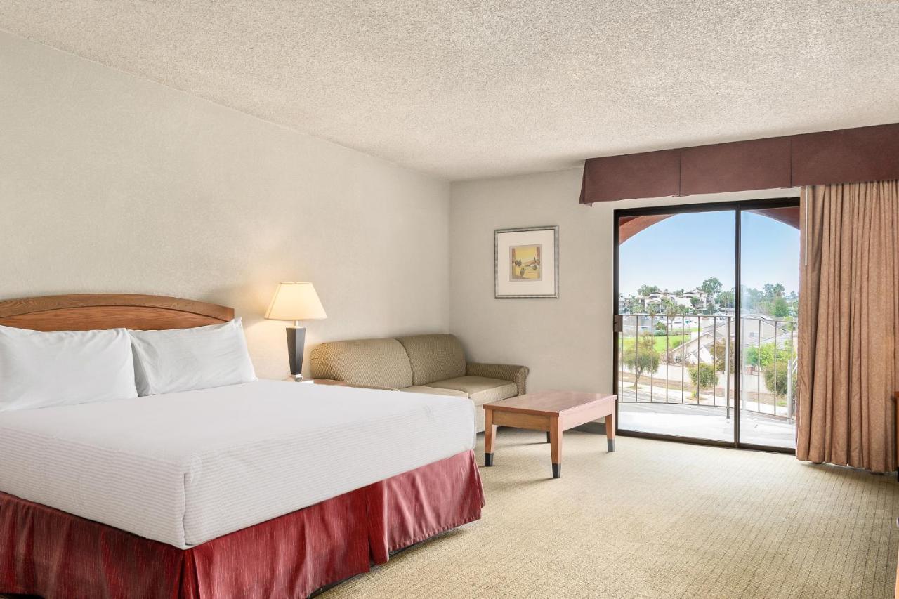 Golden Sails Hotel Long Beach Bagian luar foto