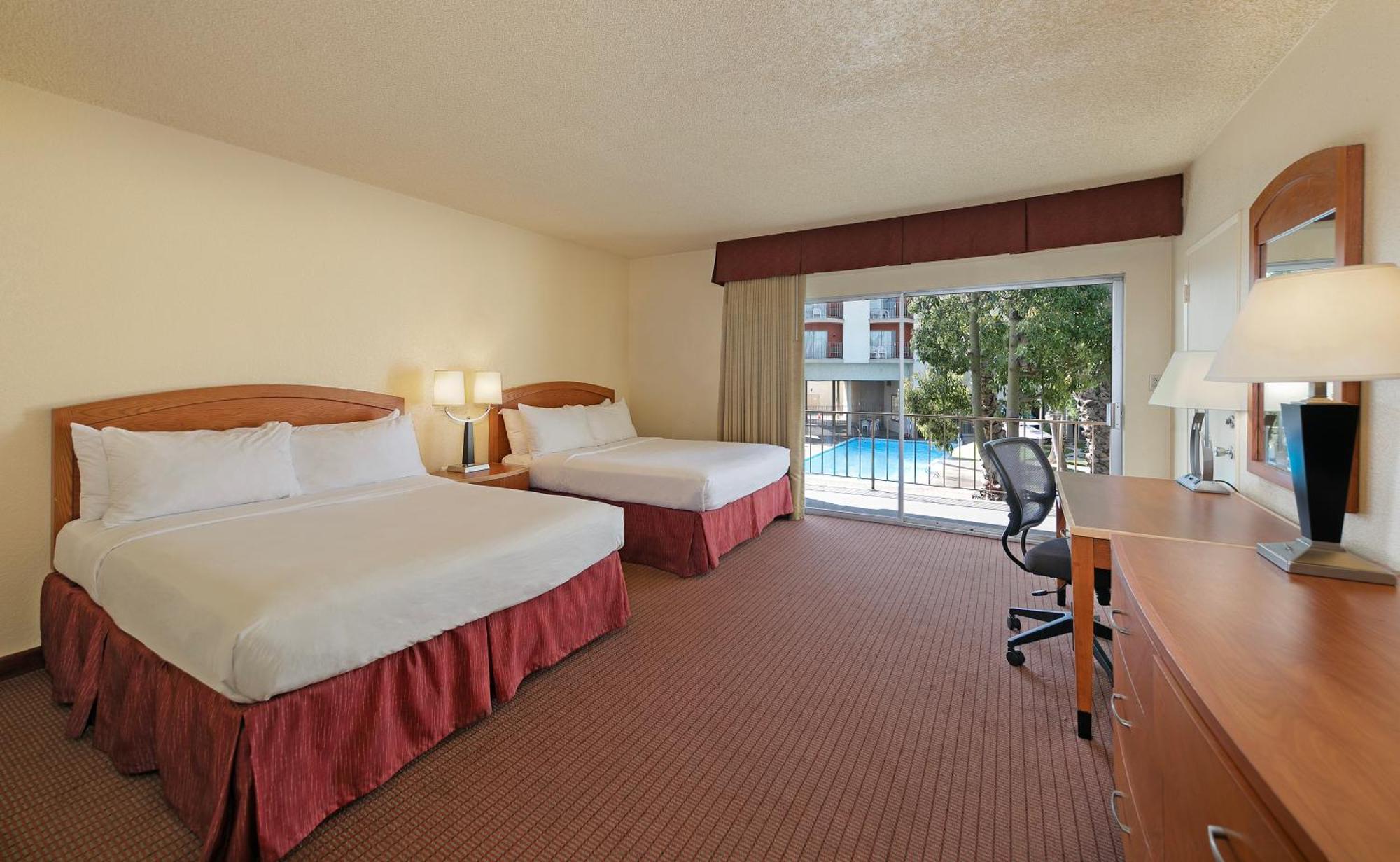Golden Sails Hotel Long Beach Bagian luar foto