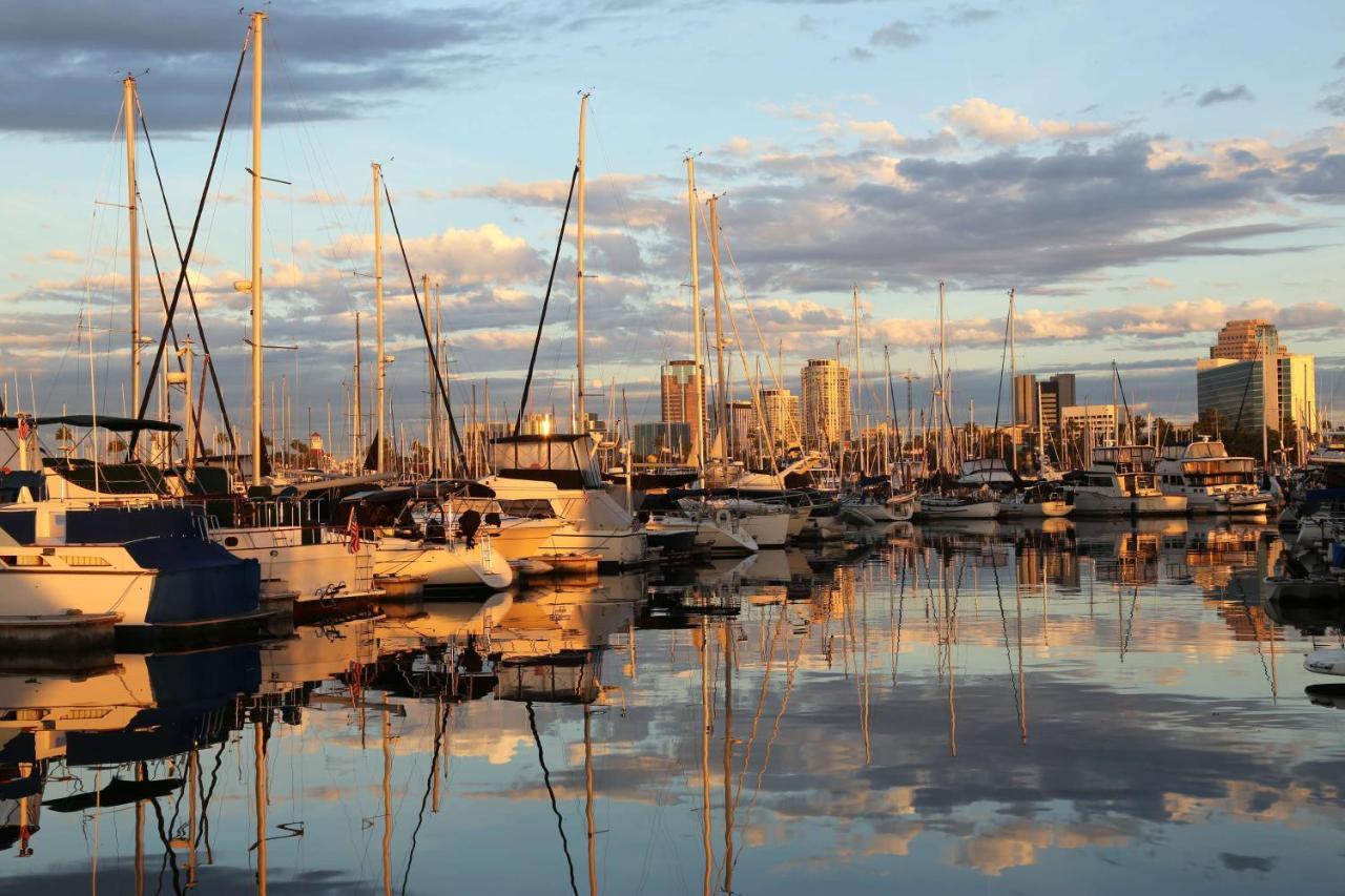 Golden Sails Hotel Long Beach Bagian luar foto
