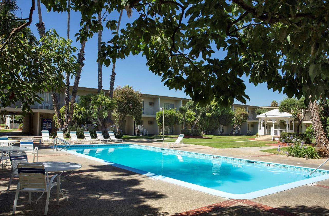 Golden Sails Hotel Long Beach Bagian luar foto