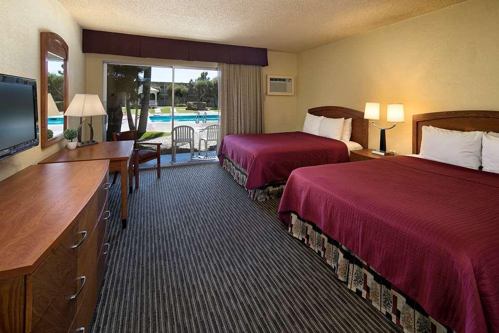 Golden Sails Hotel Long Beach Ruang foto